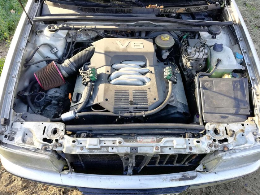 Audi 80 b4 подкапотка