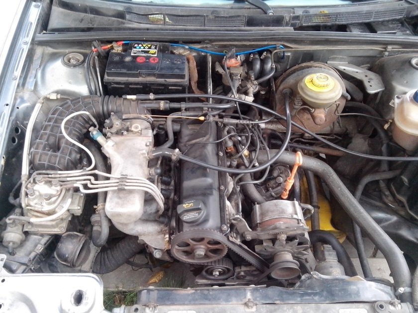 Ауди 80 под капотом