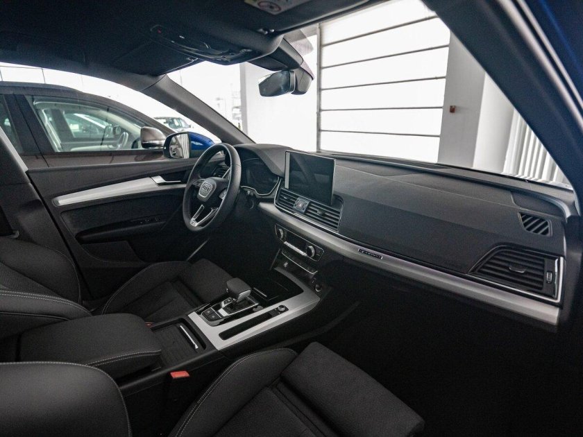 Volkswagen Tiguan 2022 салон