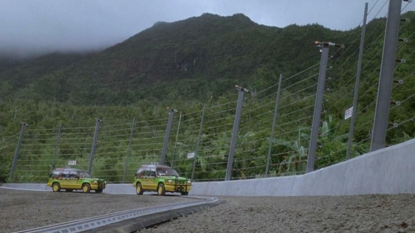 Парк Юрского периода забор