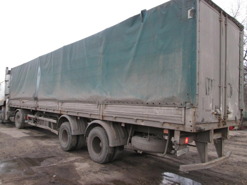 Полуприцеп МАЗ 938662 тентованный