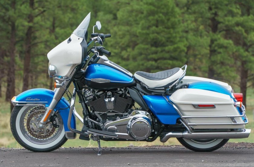 Харлей Дэвидсон Электра Глайд 2021
