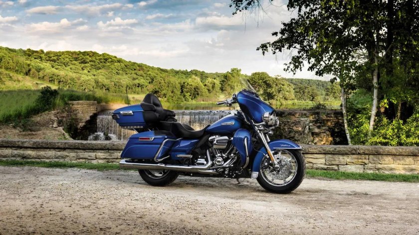 Харлей Дэвидсон ультра Глайд