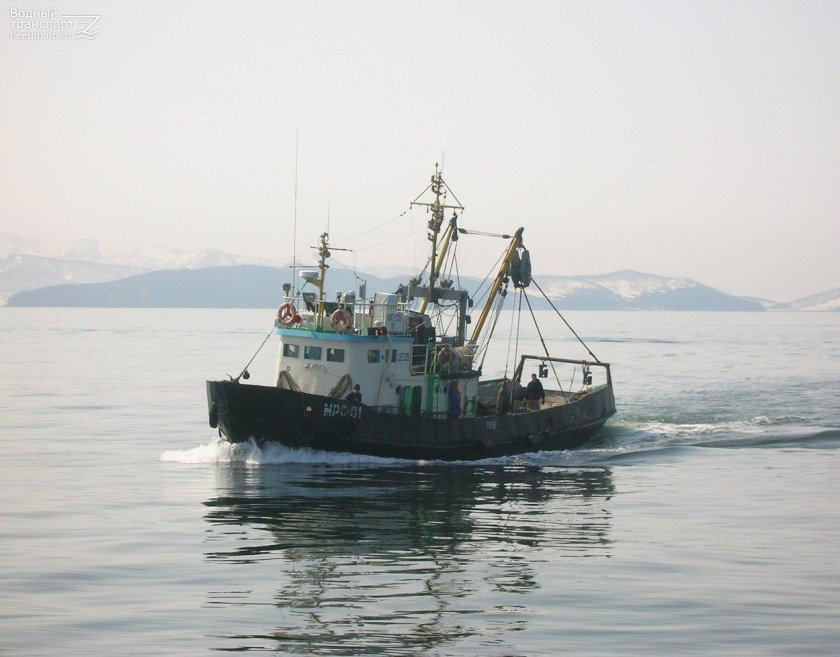 Сейнер МРС-225.