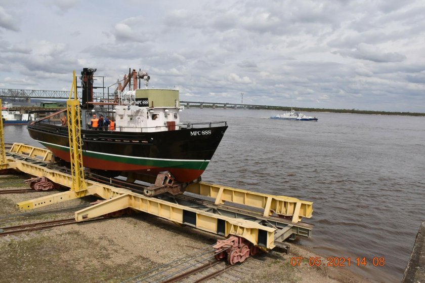 Сейнер МРС 80