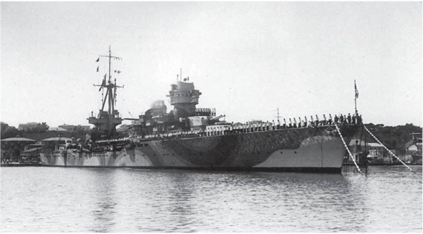 Итальянский крейсер Таранто