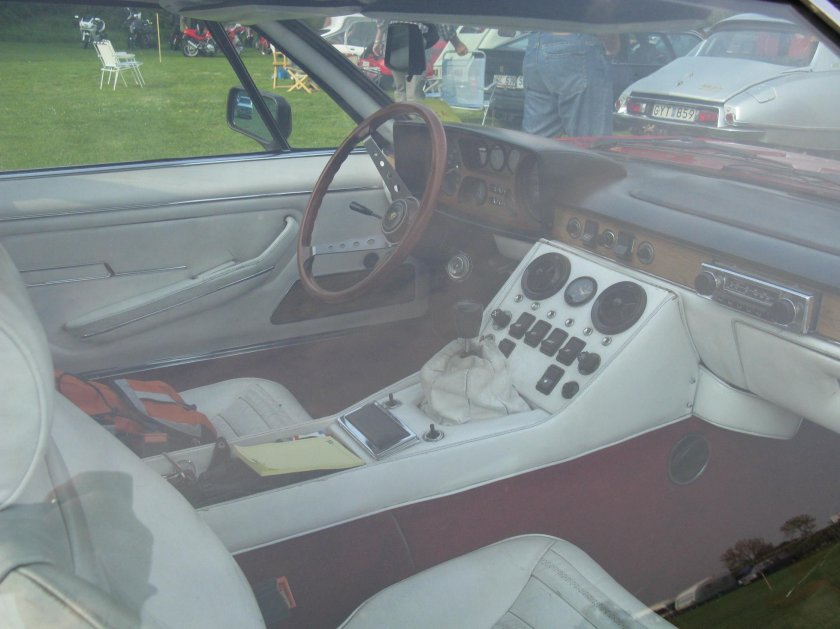 1974 Lamborghini Espada 3.9-Liter v12 салон