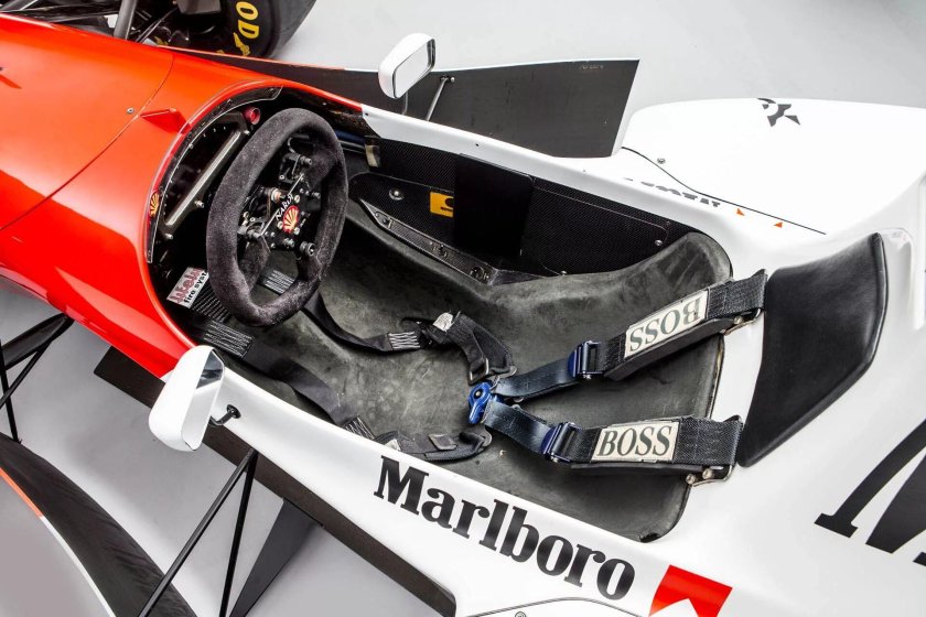 MCLAREN mp4/4 Ayrton Senna
