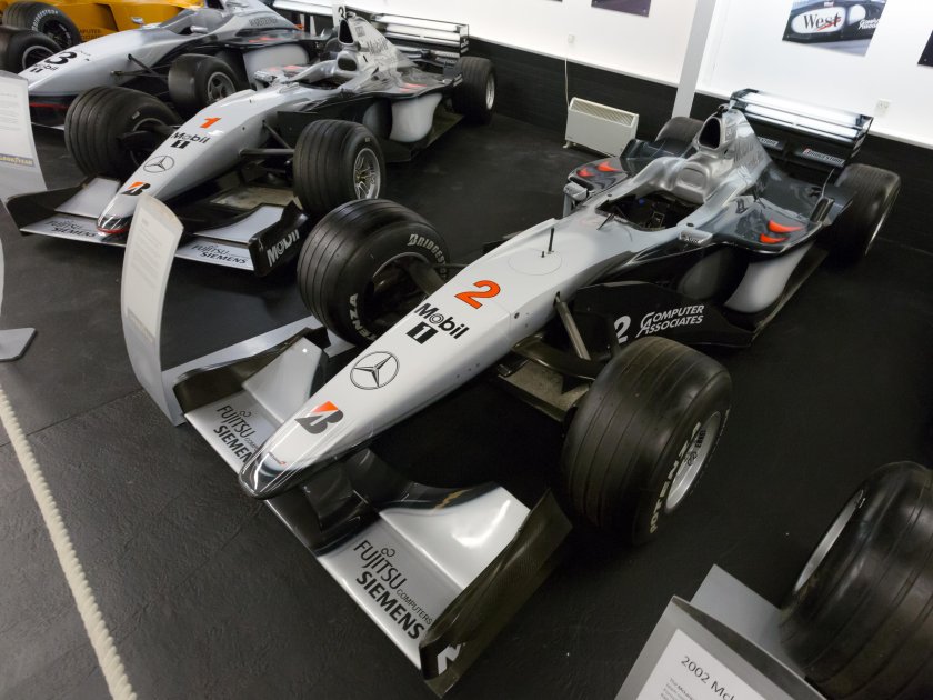 MCLAREN mp4/15