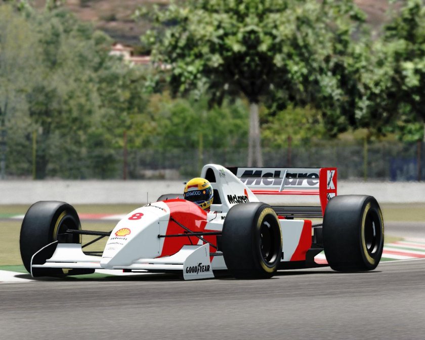 1993 MCLAREN mp4/8 Ford