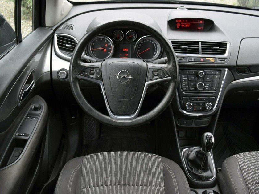 Опель Мокка 2012 салон