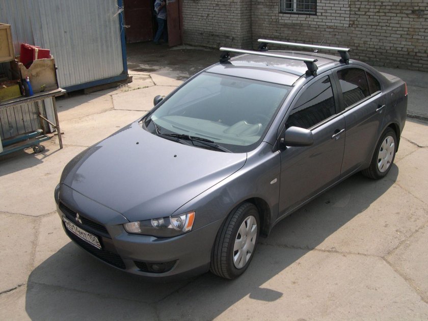 Багажник на крышу Mitsubishi Lancer 10