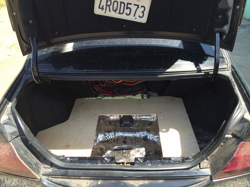 Фальшпол Лансер 9 седан