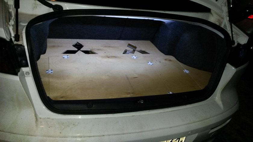 Фальшпол Лансер 10