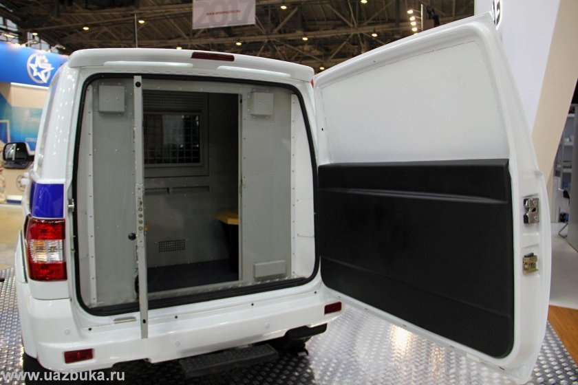 УАЗ Патриот ППС сзади