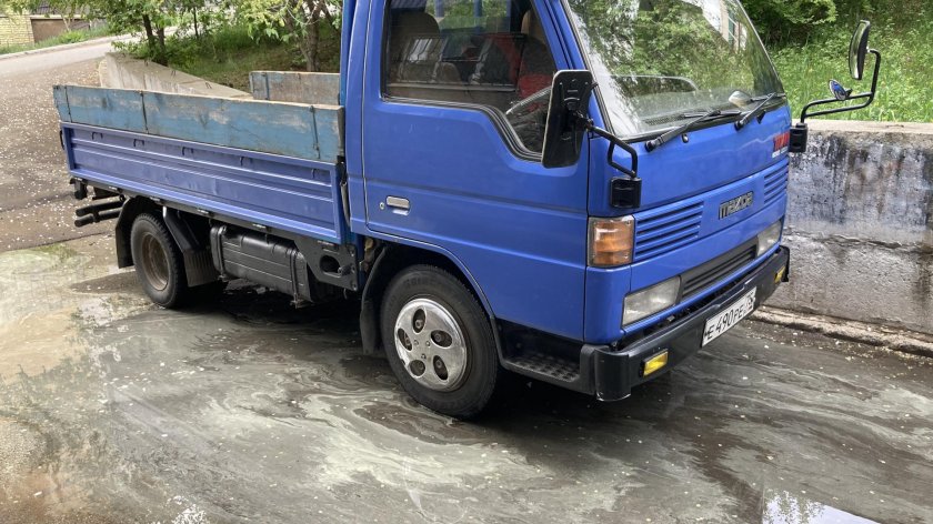 Мазда Титан