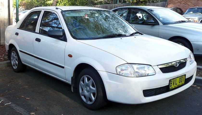 Mazda 323 2001