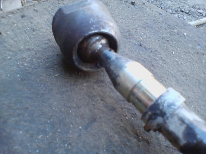 Рулевой наконечник на Honda Avancier