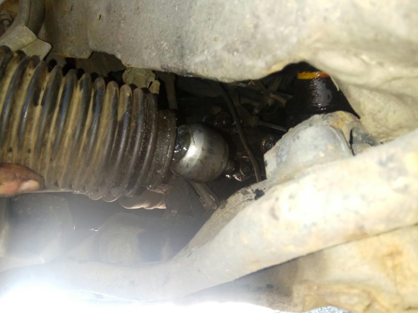 Вырвало рулевую тягу