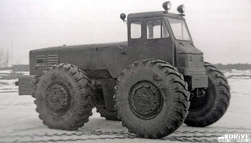 Инженерный тягач МОАЗ