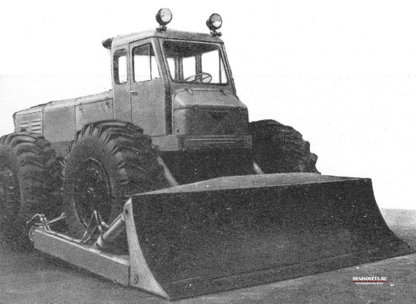 Тракторы МОАЗ 542а