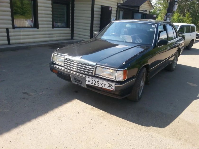 Mazda Luce 1985