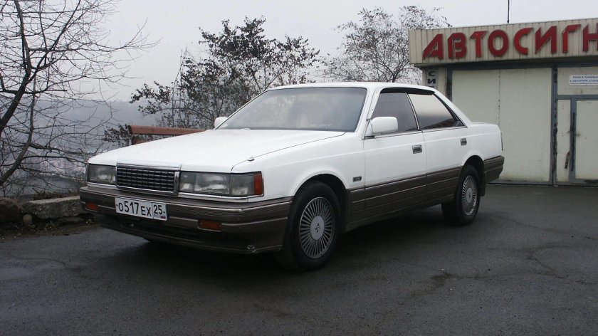 Mazda Luce 1989