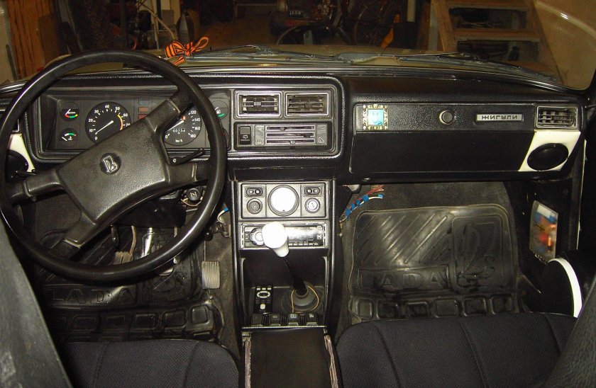 ВАЗ 2104 Жигули салон