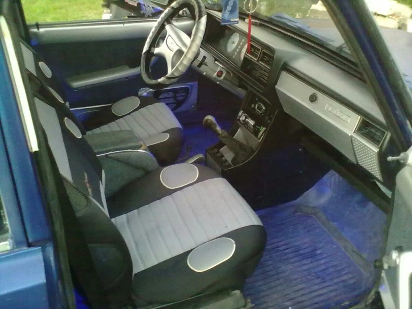 Салон ВАЗ 2104 ВАЗ 2104