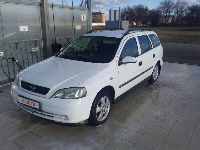 Opel Astra g 2000 белый универсал