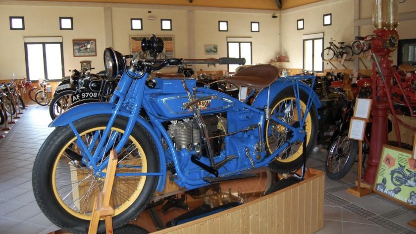СПБ музей старинных автомобилей и мотоциклов