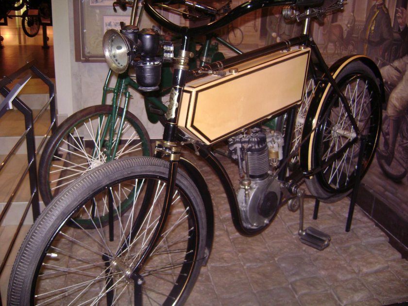 Лейтнер, мотоцикл "Россия" (1902)