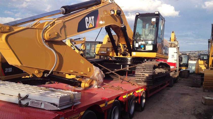 Экскаватор Hyundai 170 на трале