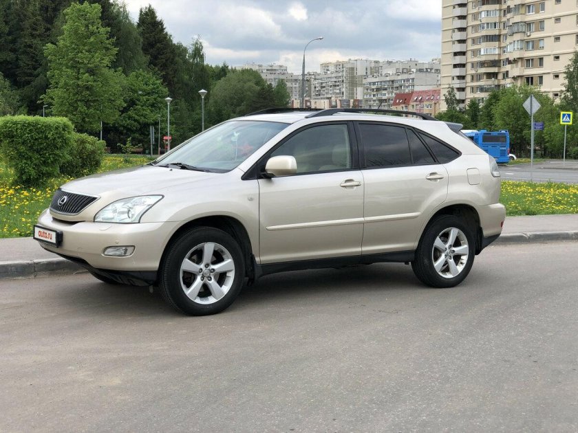 Лексус РХ 350 золотистый