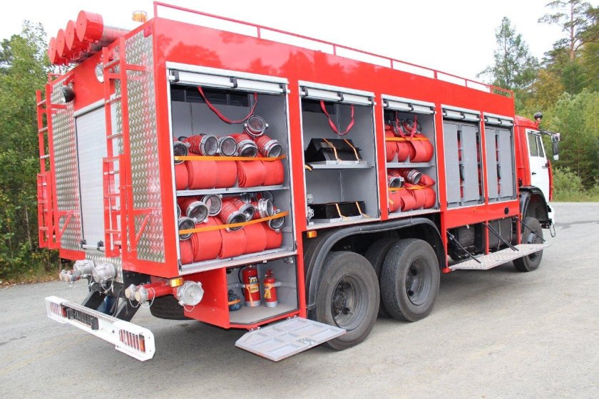 Пожарный автомобиль насосно-рукавный (АНР)
