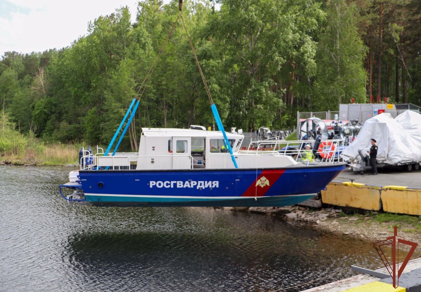 Катер Афалина Росгвардия