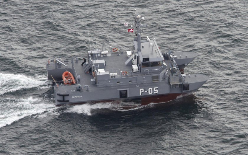 Погружающийся патрульный корабль Страж