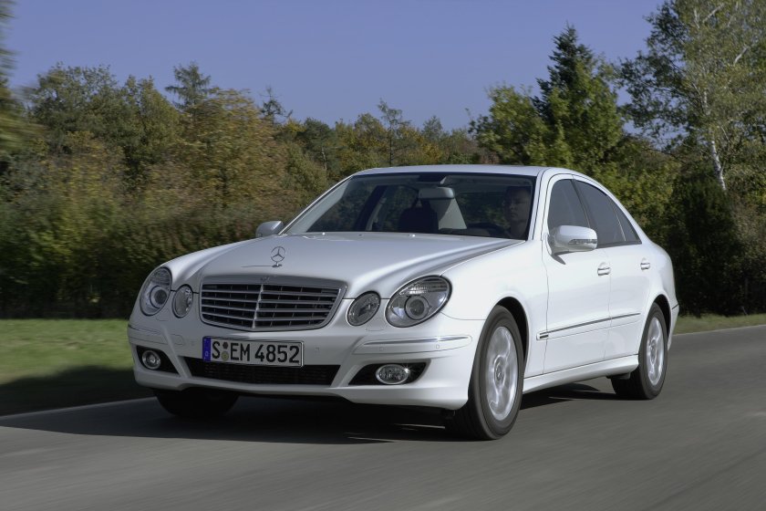 Mercedes Benz w211 2008