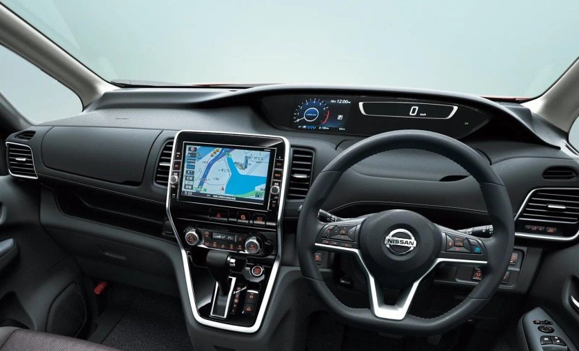 Ниссан Серена е Пауэр