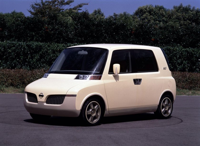 Nissan 1999