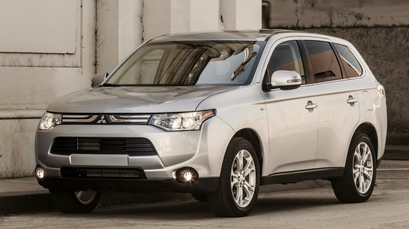 Mitsubishi Outlander 2014