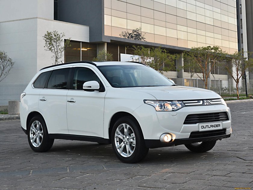 Mitsubishi Outlander 2014
