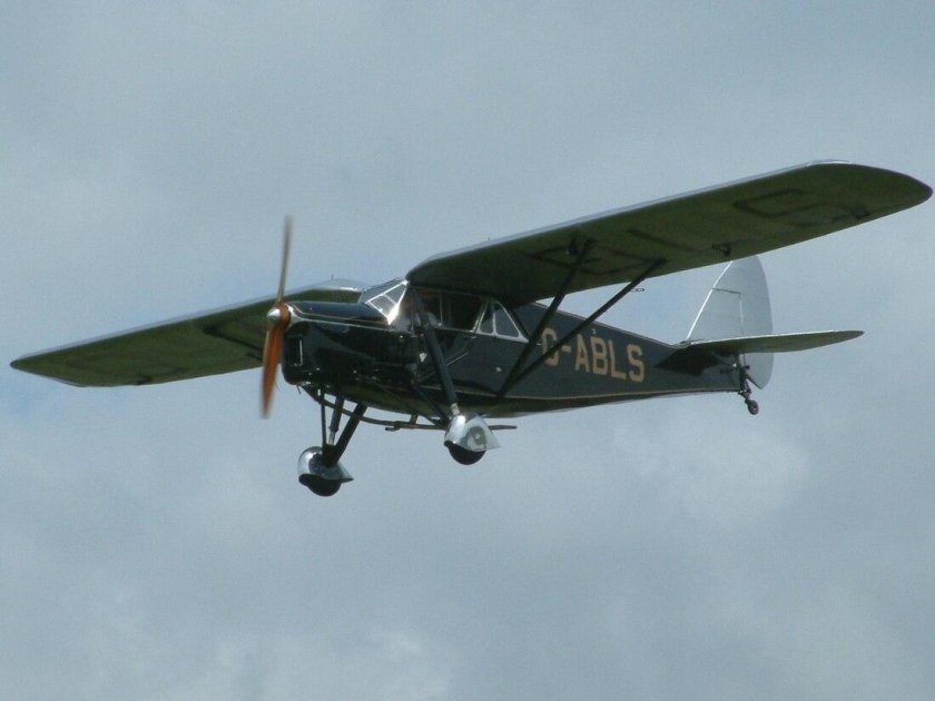 Самолет dh80