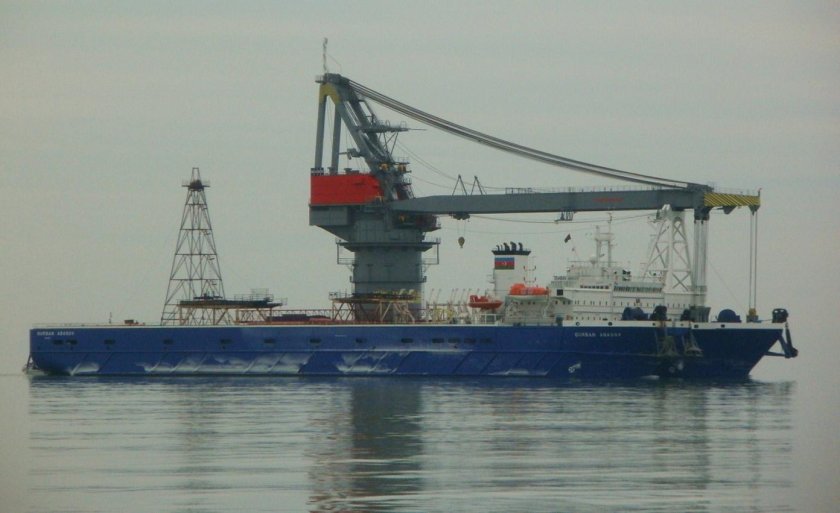 Титан 2 плавкран