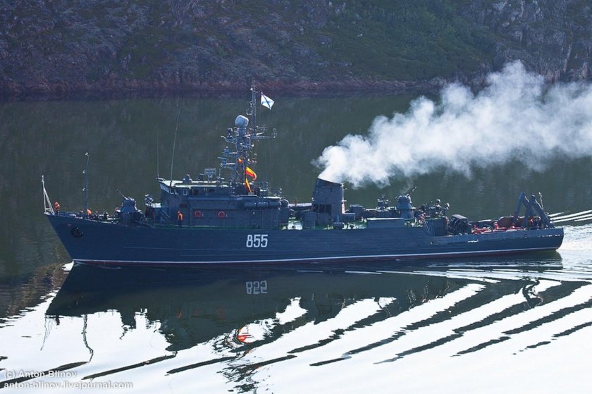 Морской тральщик машинист Северный флот