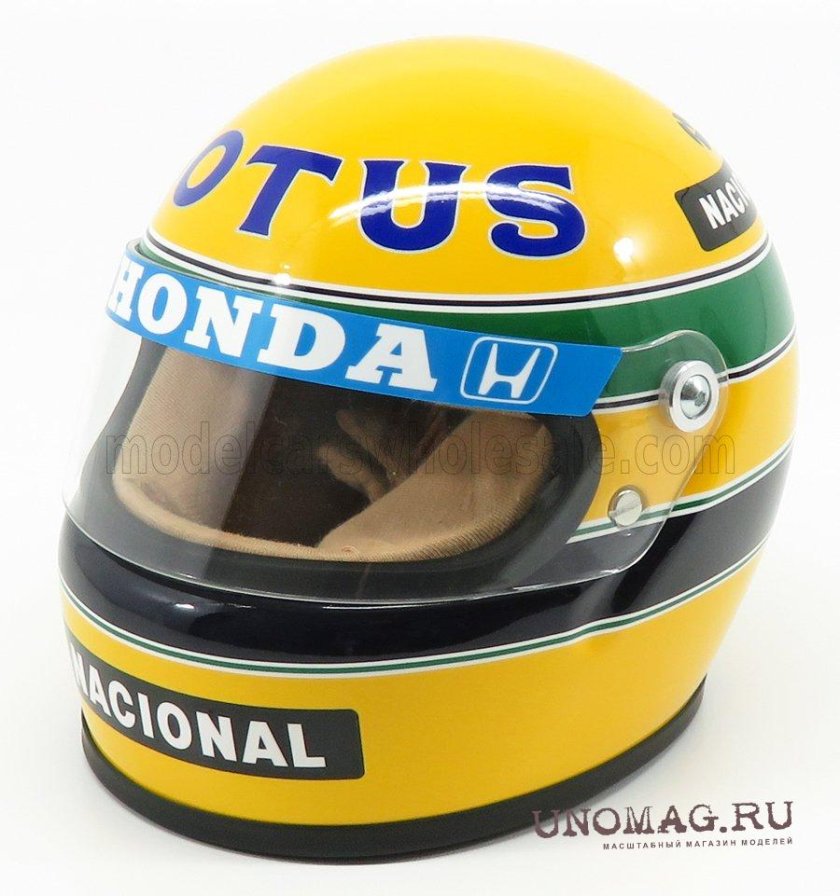 Айртон Сенна в кепке