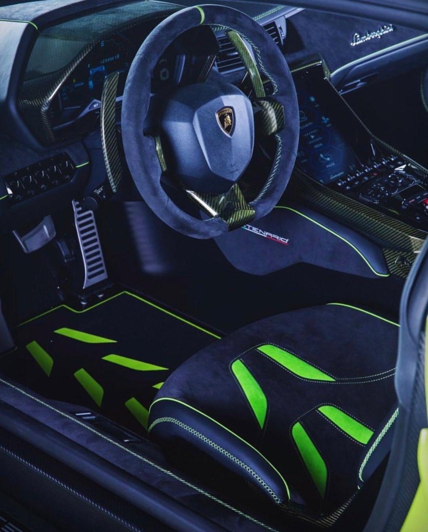 Lamborghini Centenario салон