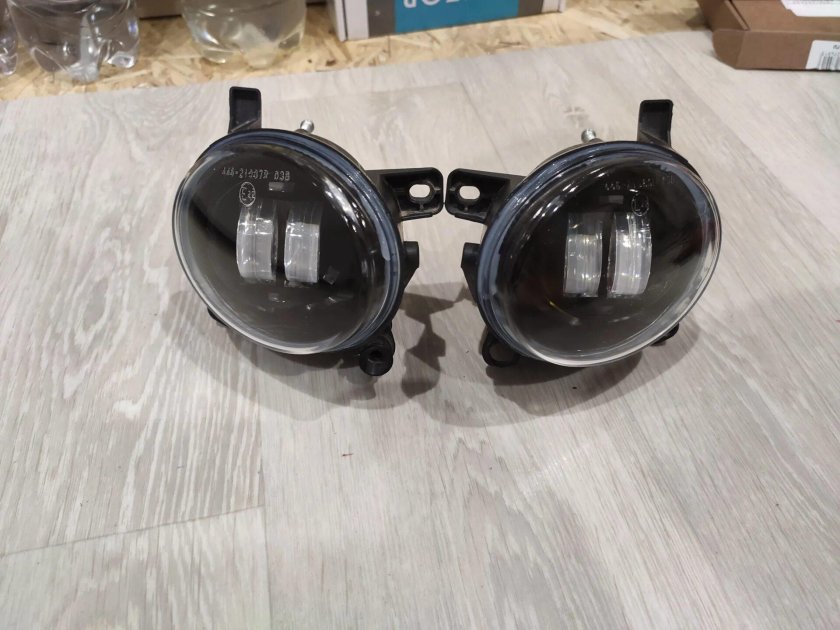 Audi a4 b6 туманки диодные