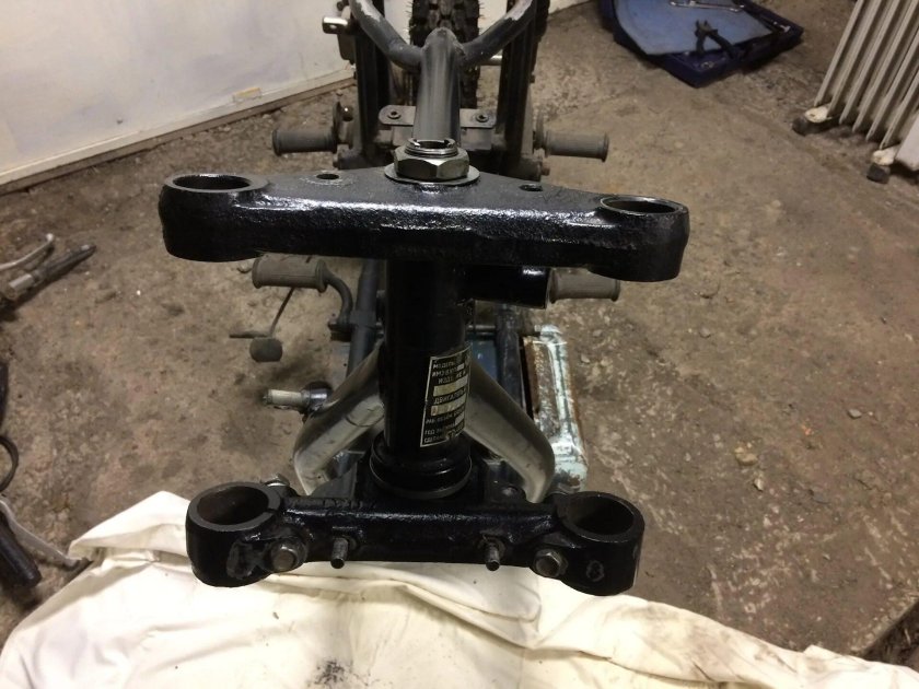 Сайлентблоки на рычажную вилку Урал