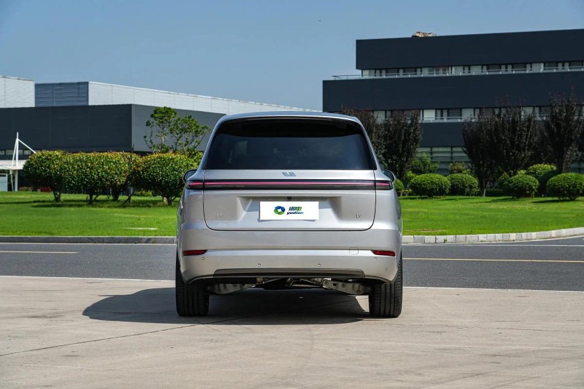 Li Xiang l7 фото